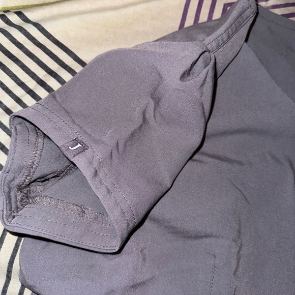 Gray scrub top - Picture 9 of 9